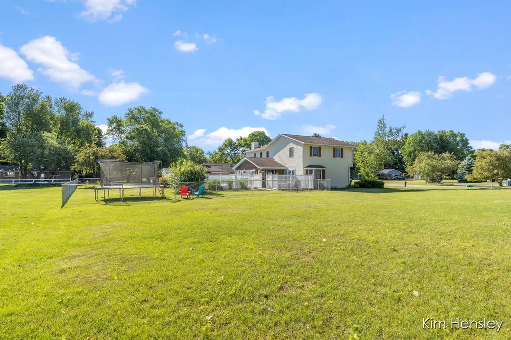 1594 Louva Court Belding City MI 48809