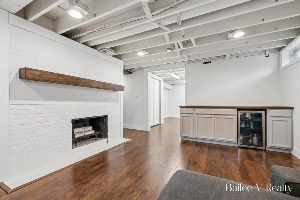 4116 Poinsettia Avenue SE Grand Rapids City MI 49508