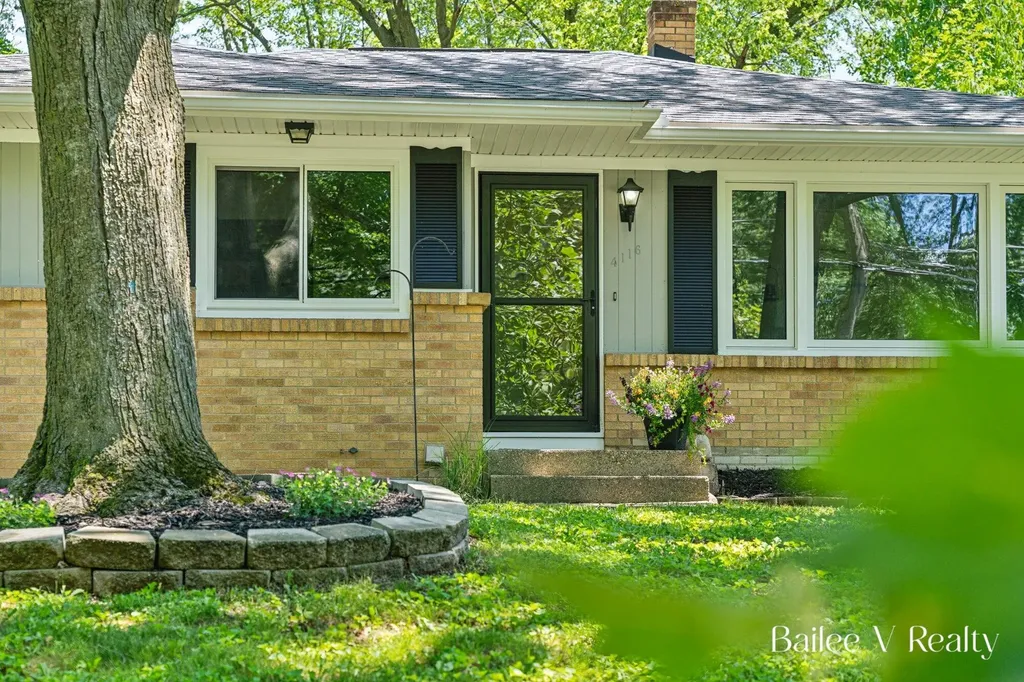 4116 Poinsettia Avenue SE Grand Rapids City MI 49508