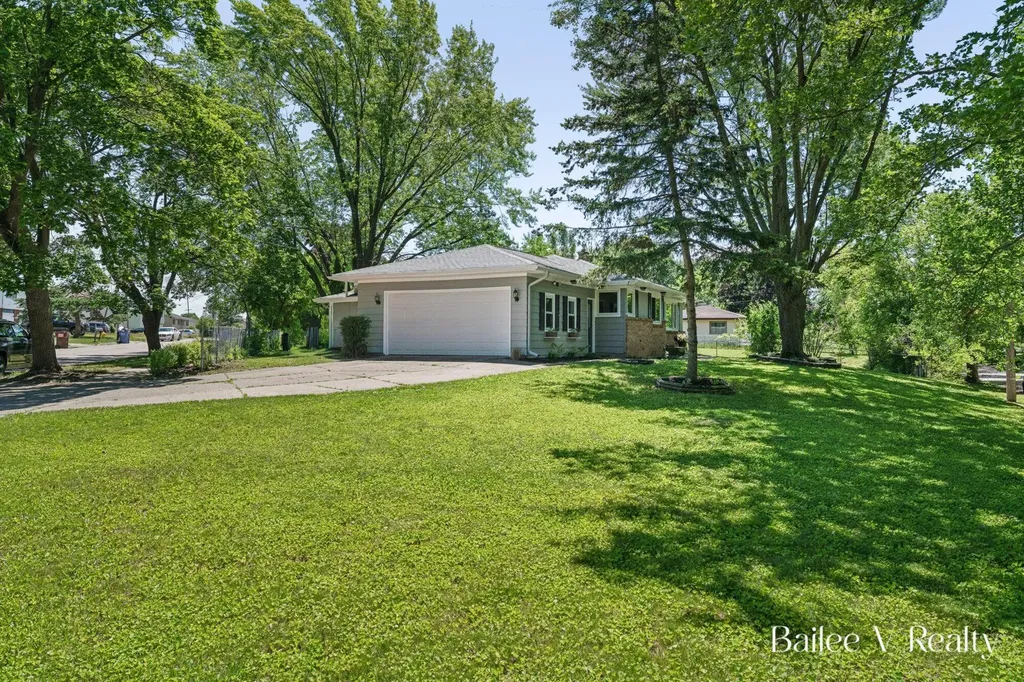 4116 Poinsettia Avenue SE Grand Rapids City MI 49508