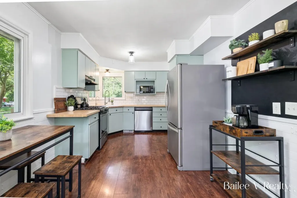 4116 Poinsettia Avenue SE Grand Rapids City MI 49508