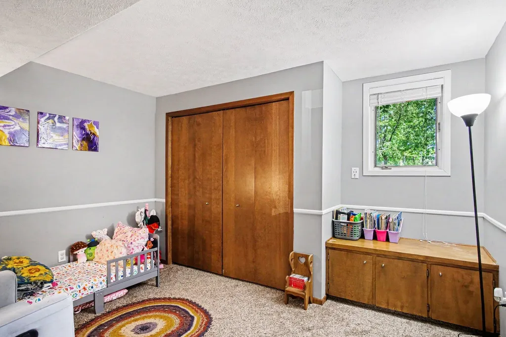 813 Tierra Street SE Kentwood City MI 49508