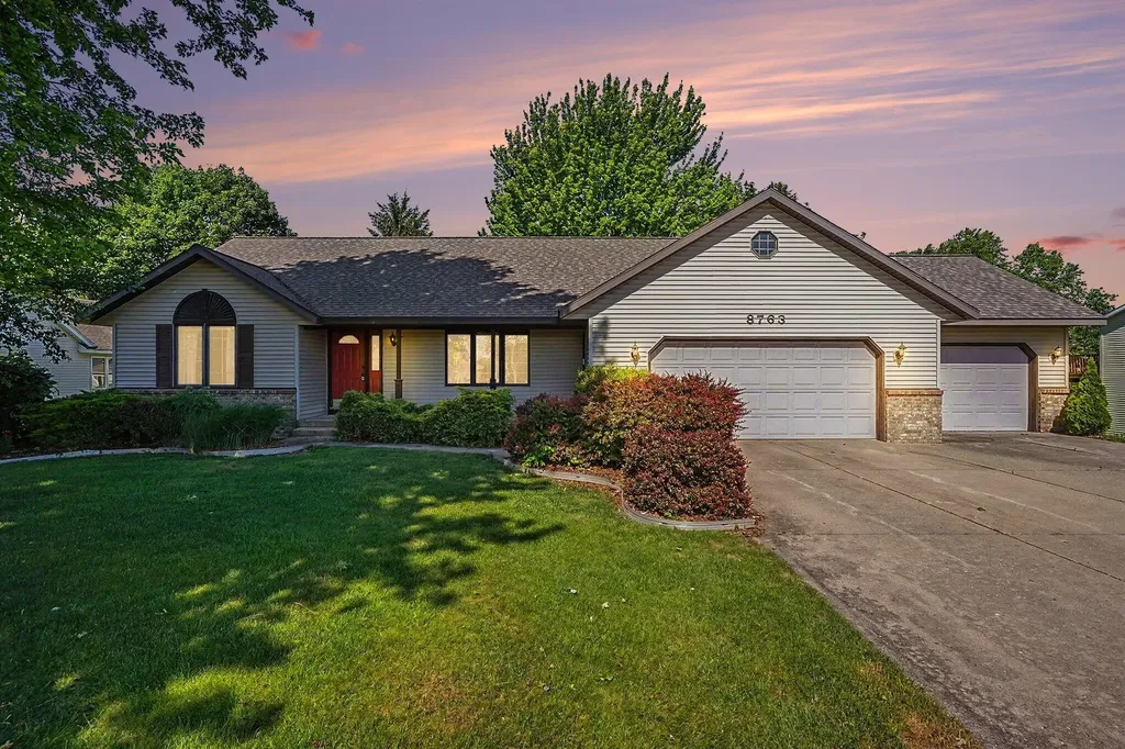 8763 Astro Drive Georgetown Charter Township MI 49428