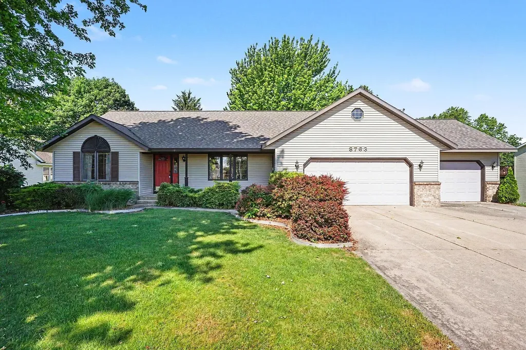 8763 Astro Drive Georgetown Charter Township MI 49428