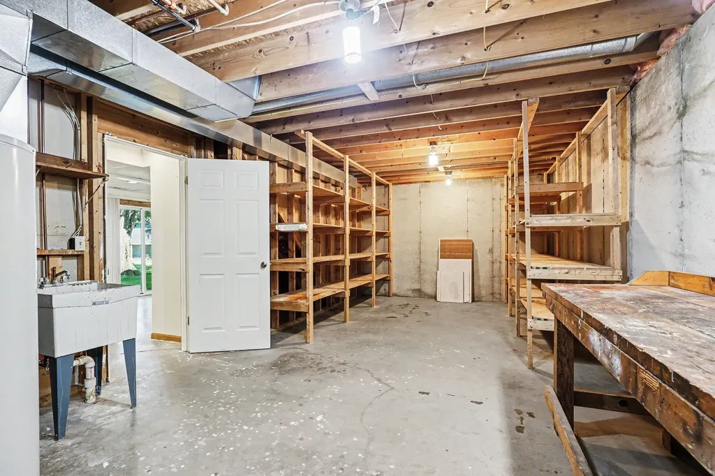 8763 Astro Drive Georgetown Charter Township MI 49428