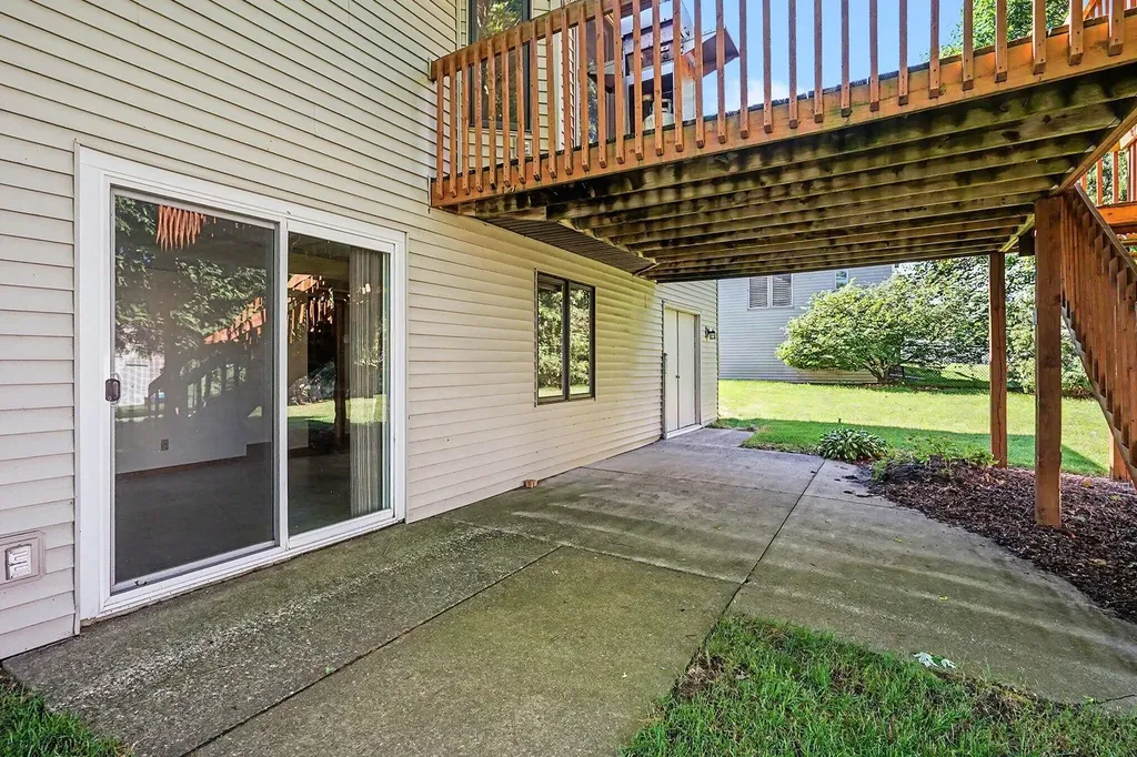 8763 Astro Drive Georgetown Charter Township MI 49428