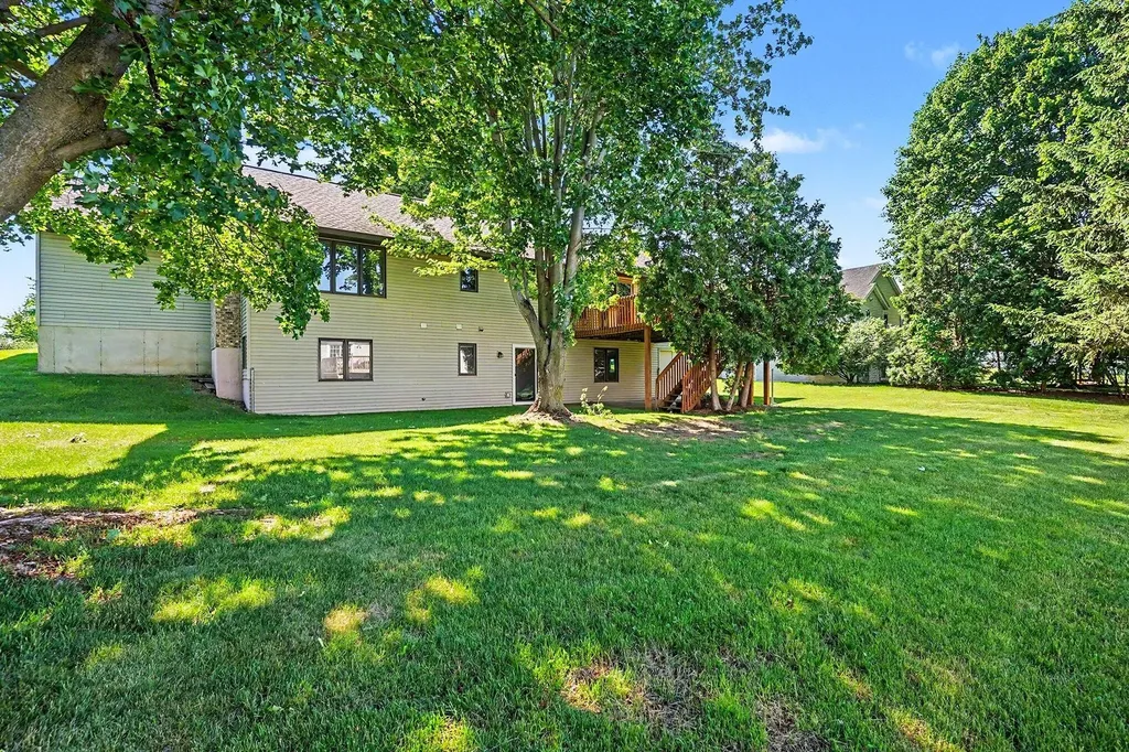 8763 Astro Drive Georgetown Charter Township MI 49428