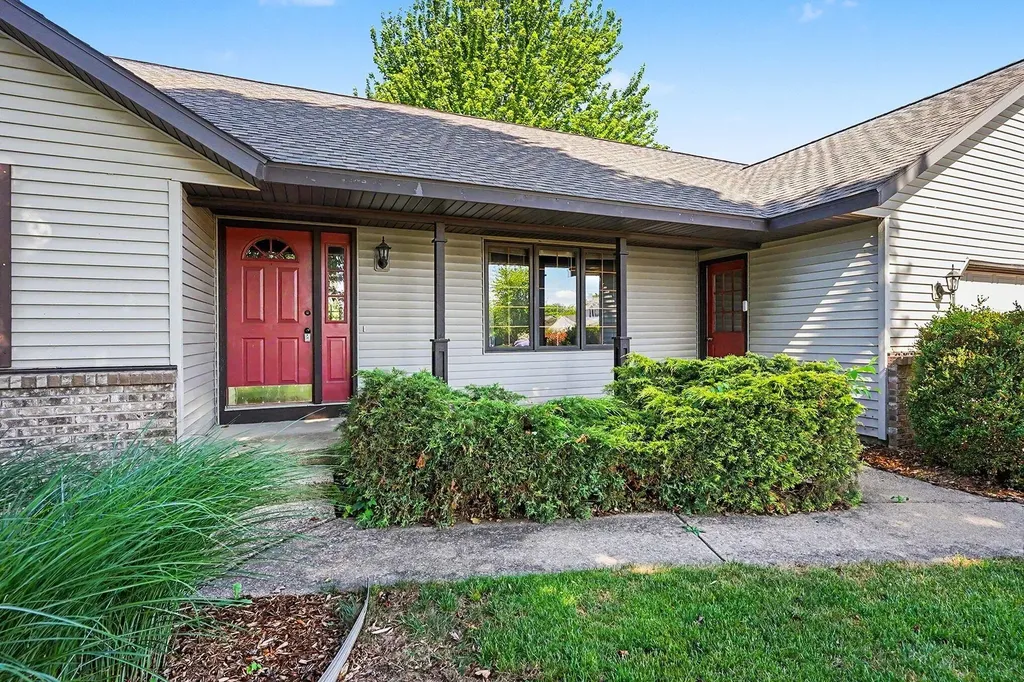 8763 Astro Drive Georgetown Charter Township MI 49428
