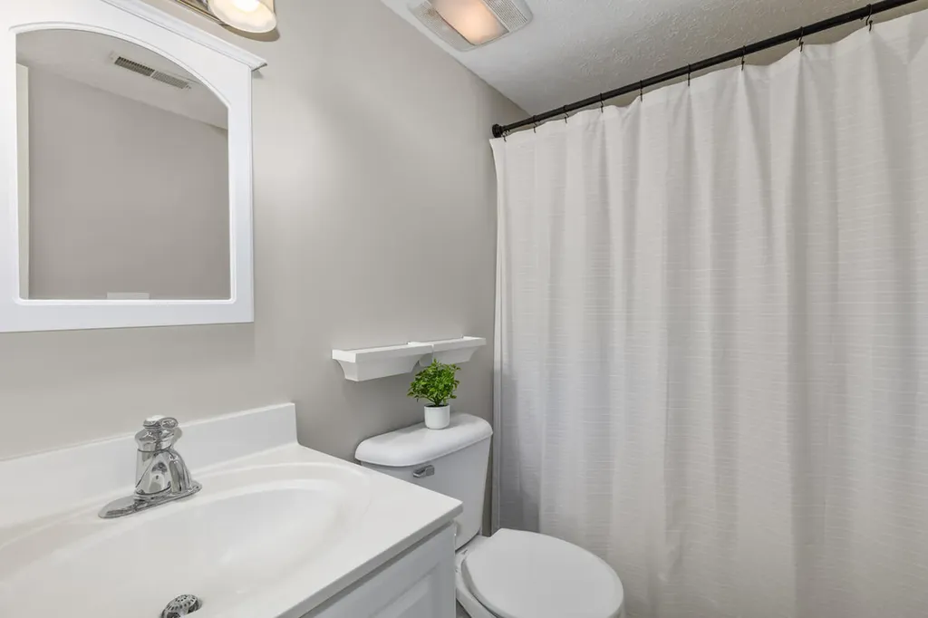 3531 Breton Valley Drive SE Kentwood City MI 49512