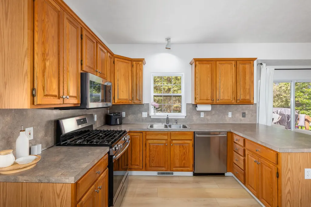 3531 Breton Valley Drive SE Kentwood City MI 49512