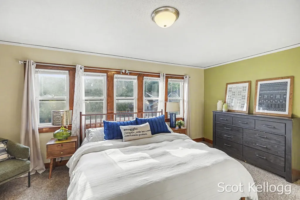 1821 Collins Avenue SE Grand Rapids City MI 49507