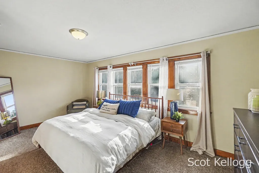 1821 Collins Avenue SE Grand Rapids City MI 49507