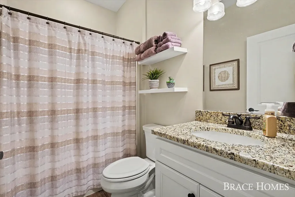 2902 Woodridge Circle NE Grand Rapids Charter Township MI 49525