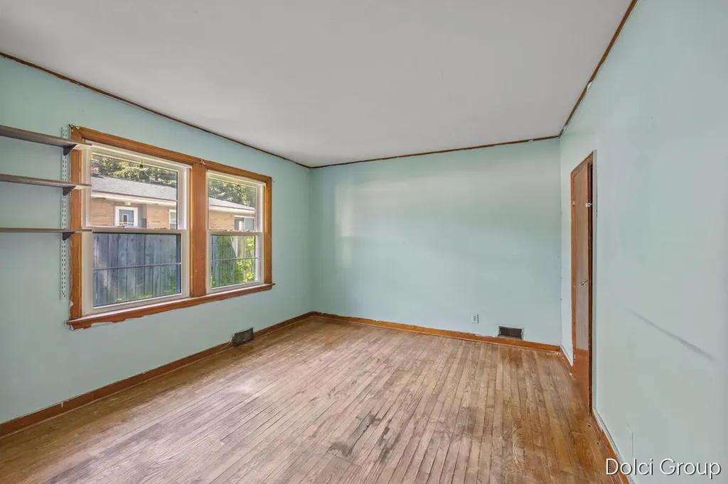 1023 Cogswell Street NW Walker City MI 49544