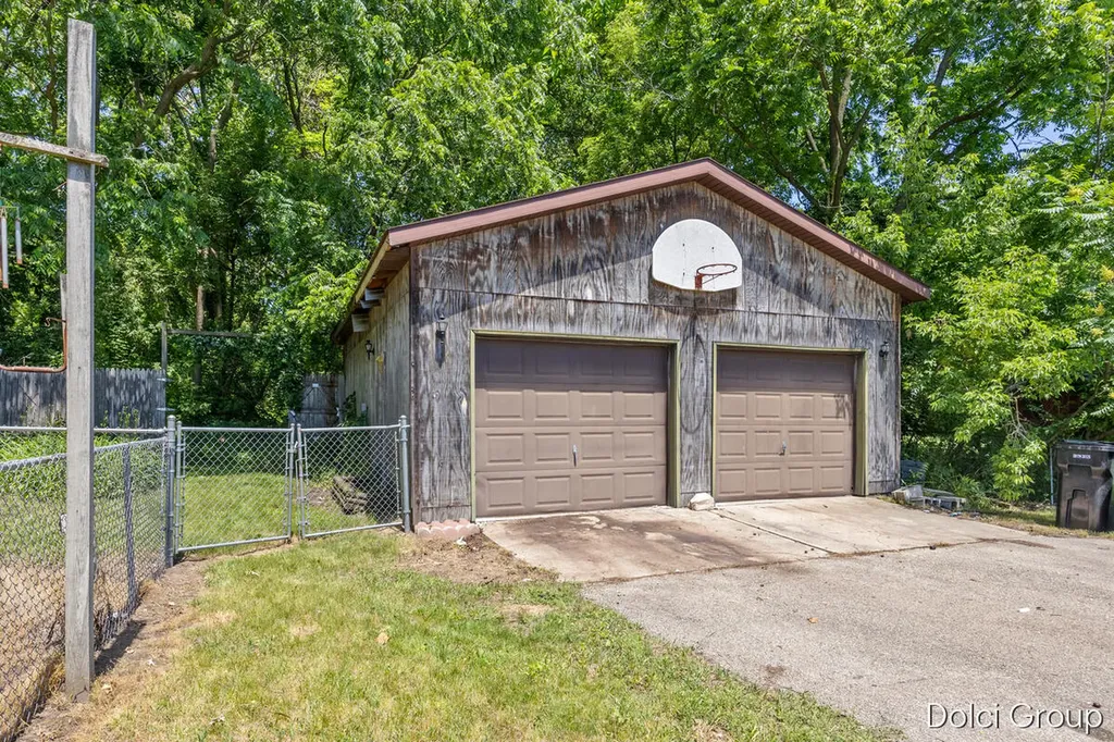 1023 Cogswell Street NW Walker City MI 49544