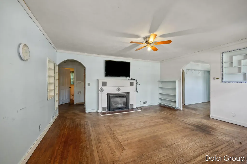 1023 Cogswell Street NW Walker City MI 49544