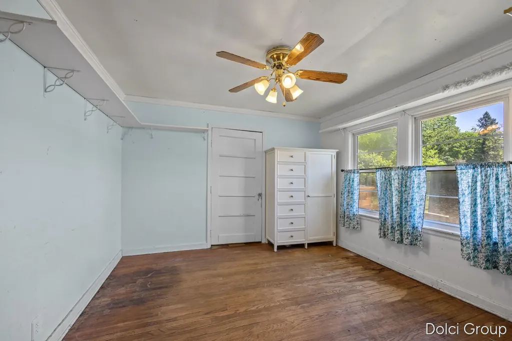 1023 Cogswell Street NW Walker City MI 49544