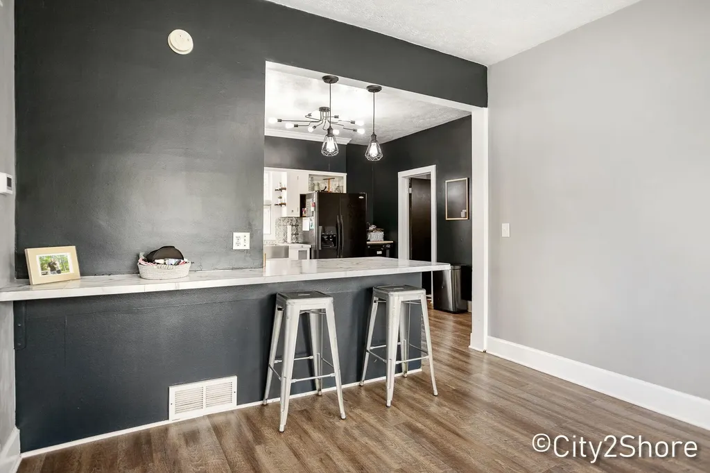 2235 Roys Avenue SW Wyoming City MI 49519