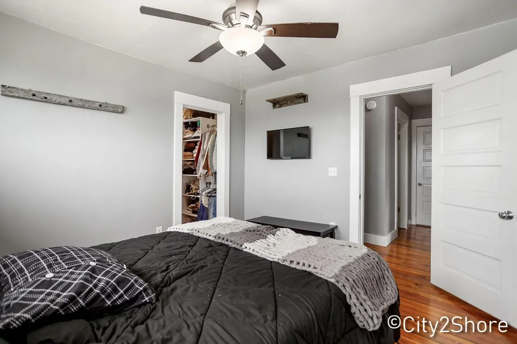 2235 Roys Avenue SW Wyoming City MI 49519