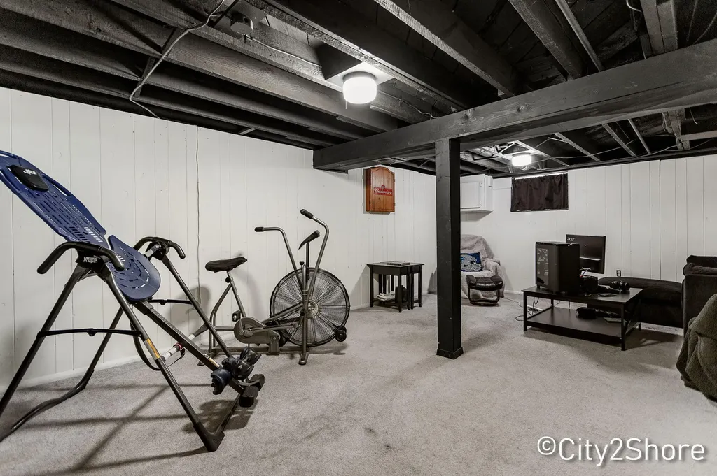 2235 Roys Avenue SW Wyoming City MI 49519