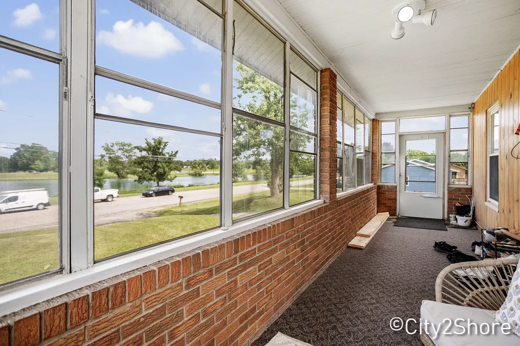2235 Roys Avenue SW Wyoming City MI 49519