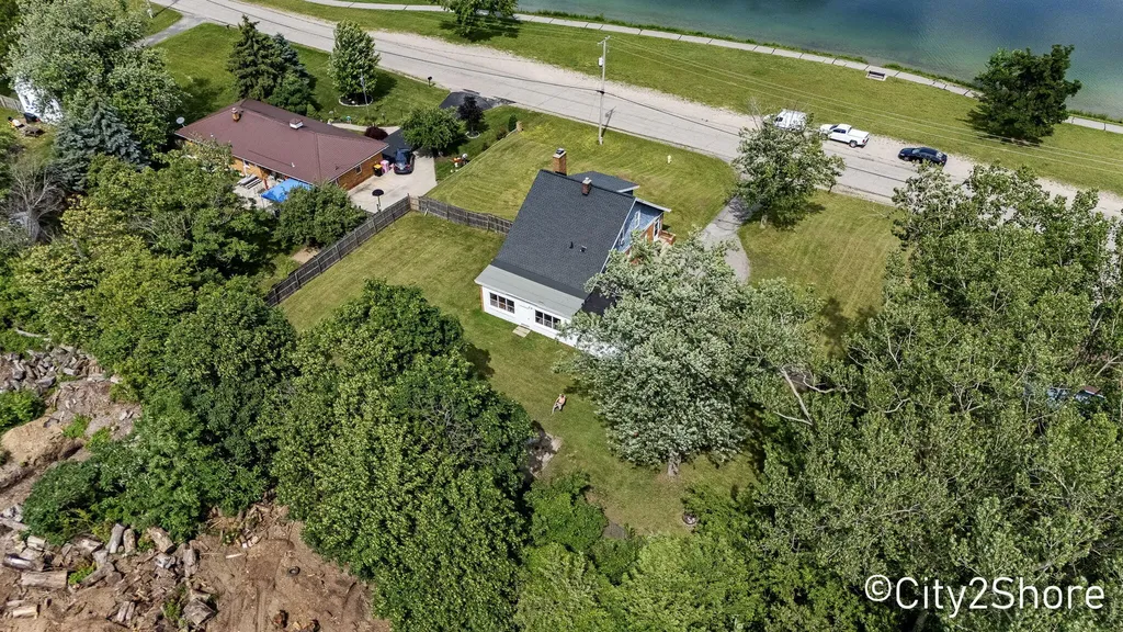 2235 Roys Avenue SW Wyoming City MI 49519