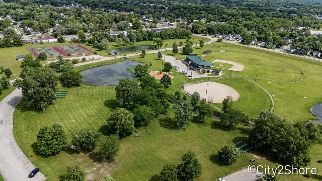 2235 Roys Avenue SW Wyoming City MI 49519