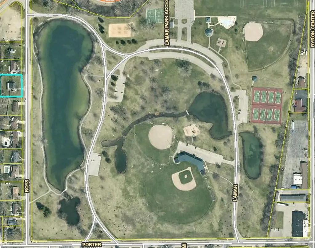 2235 Roys Avenue SW Wyoming City MI 49519