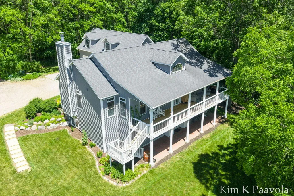 12909 Victory Woods Drive NE Vergennes Township MI 49331