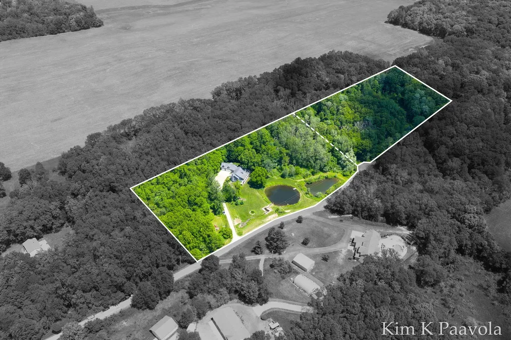 12909 Victory Woods Drive NE Vergennes Township MI 49331