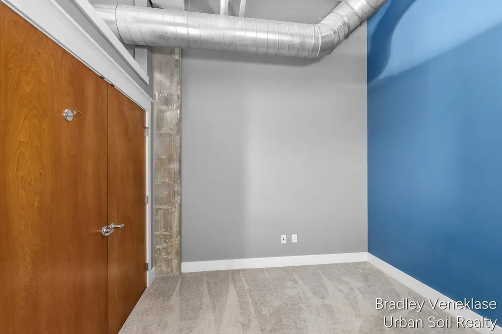 600 Broadway Avenue NW Grand Rapids City MI 49504