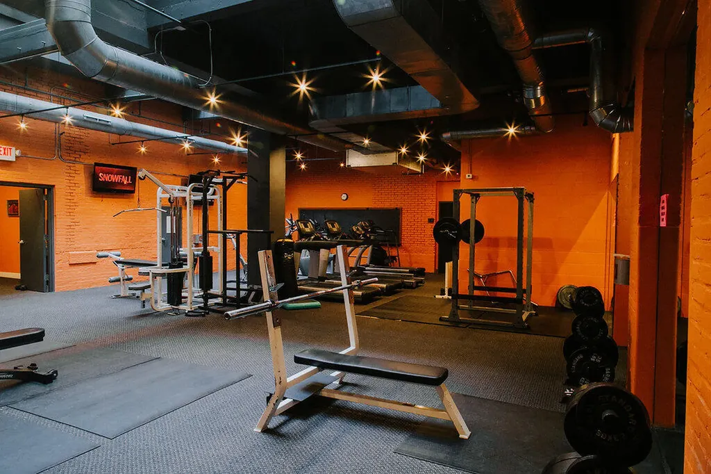 600 Broadway Avenue NW Grand Rapids City MI 49504