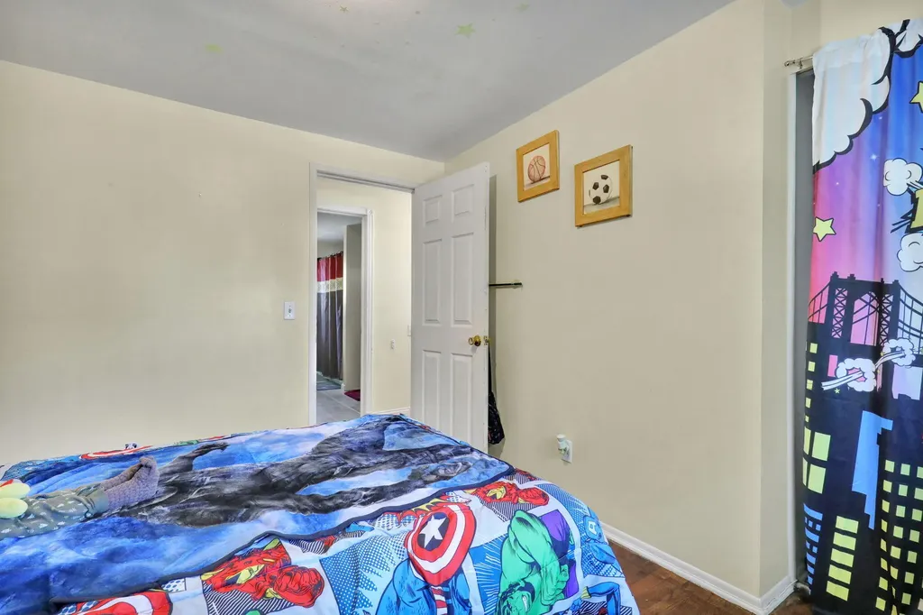 4142 Rivershell Lane Eaton Rapids Township MI 48911