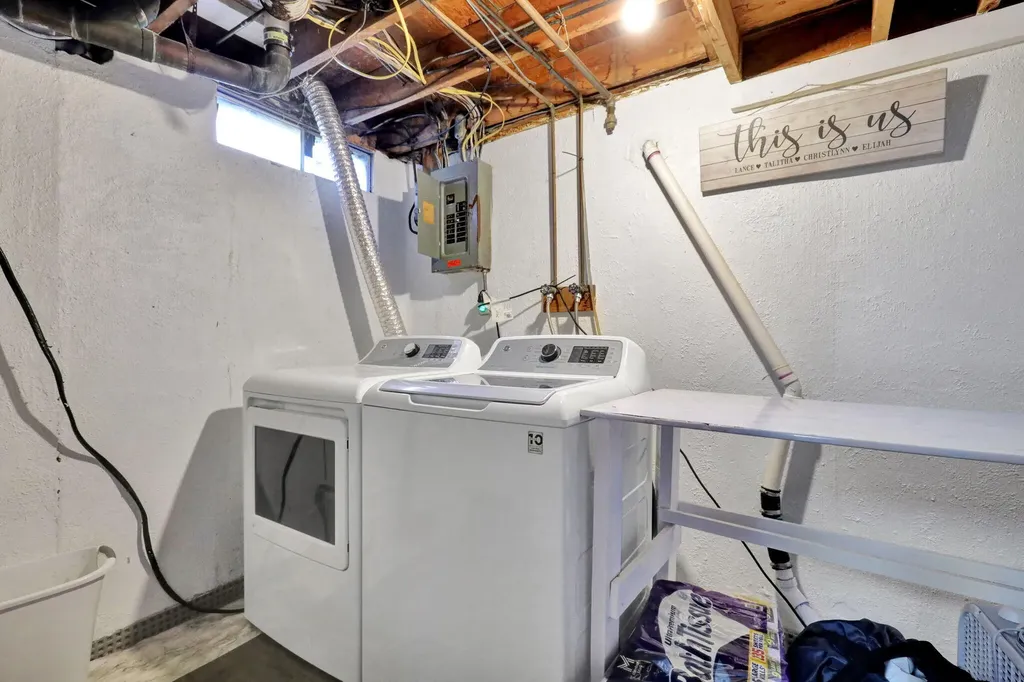 4142 Rivershell Lane Eaton Rapids Township MI 48911