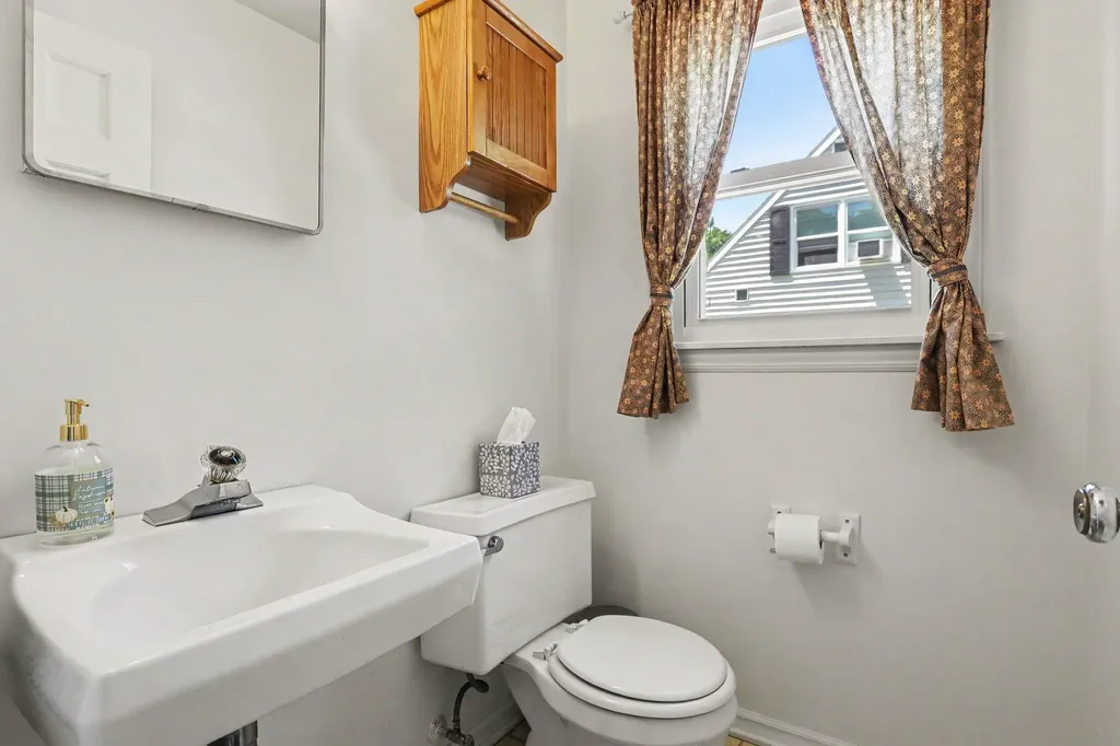 1653 Ridgeview Street SE Grand Rapids City MI 49506
