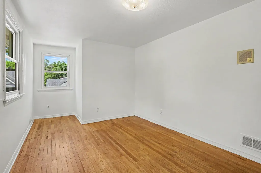 1653 Ridgeview Street SE Grand Rapids City MI 49506