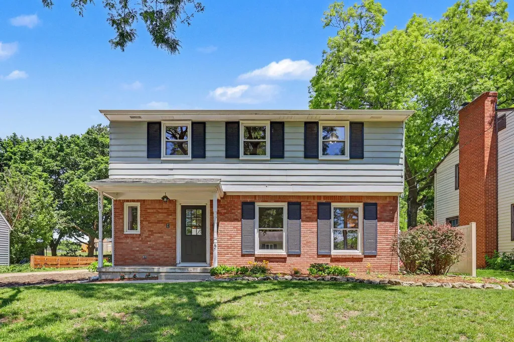 1653 Ridgeview Street SE Grand Rapids City MI 49506