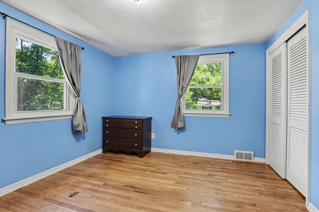 1653 Ridgeview Street SE Grand Rapids City MI 49506