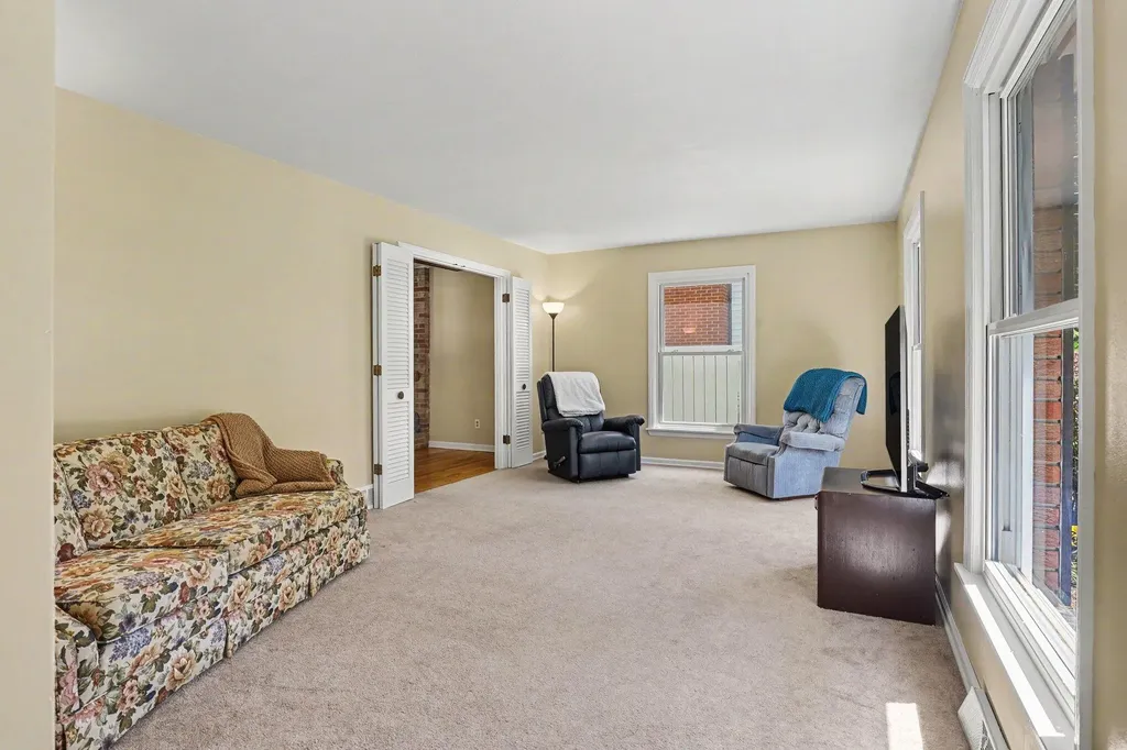 1653 Ridgeview Street SE Grand Rapids City MI 49506