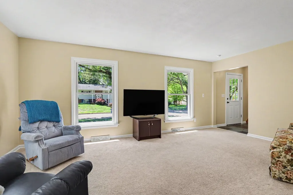 1653 Ridgeview Street SE Grand Rapids City MI 49506