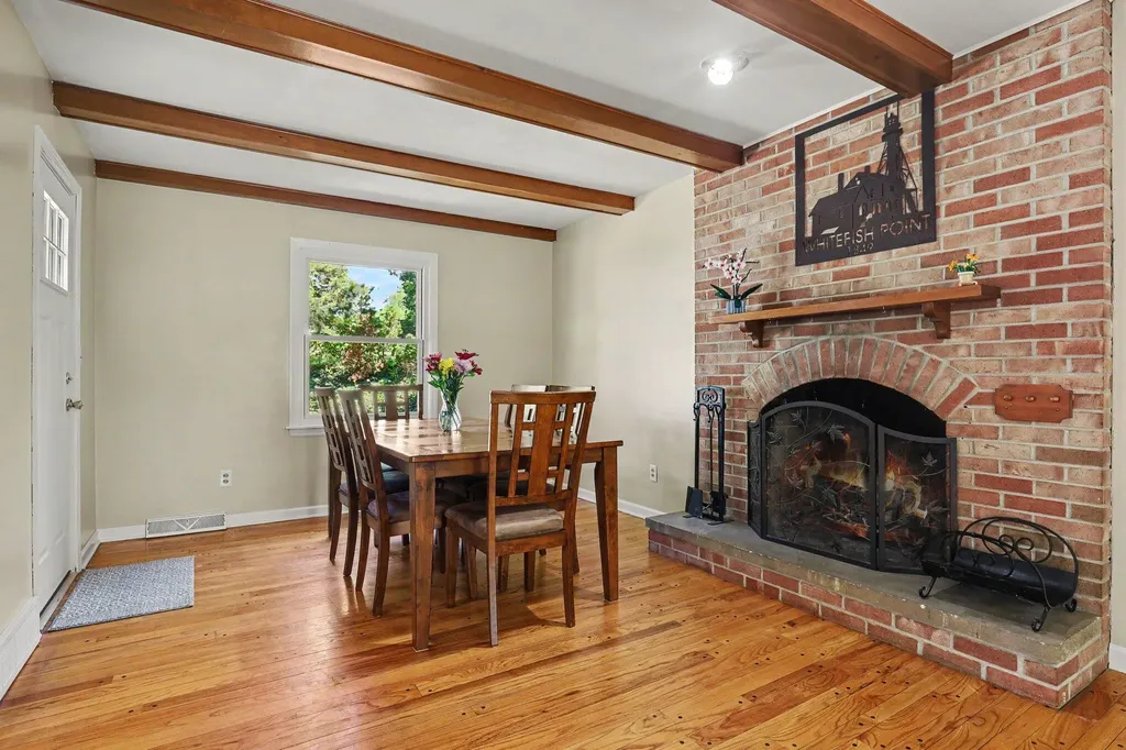 1653 Ridgeview Street SE Grand Rapids City MI 49506