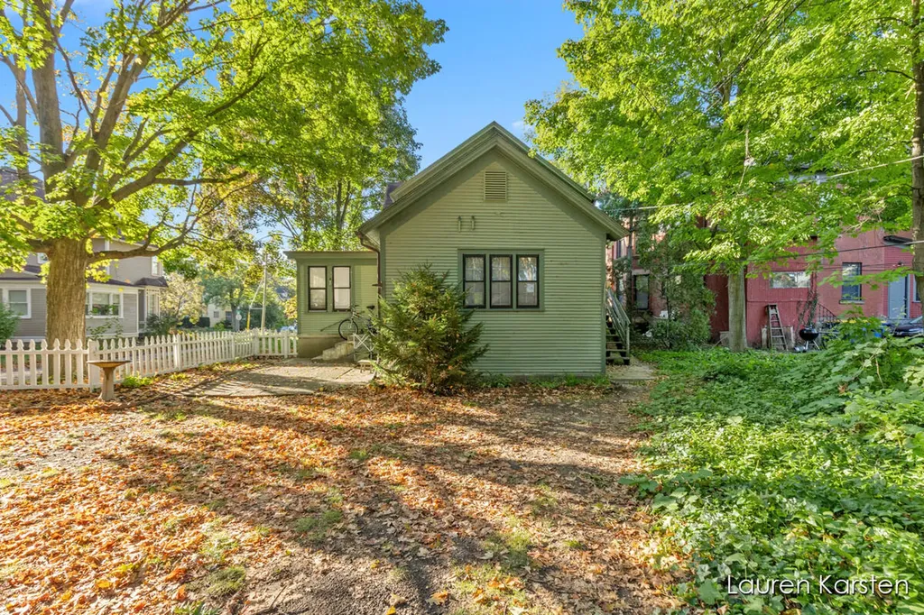 623 Cherry Street SE Grand Rapids City MI 49503