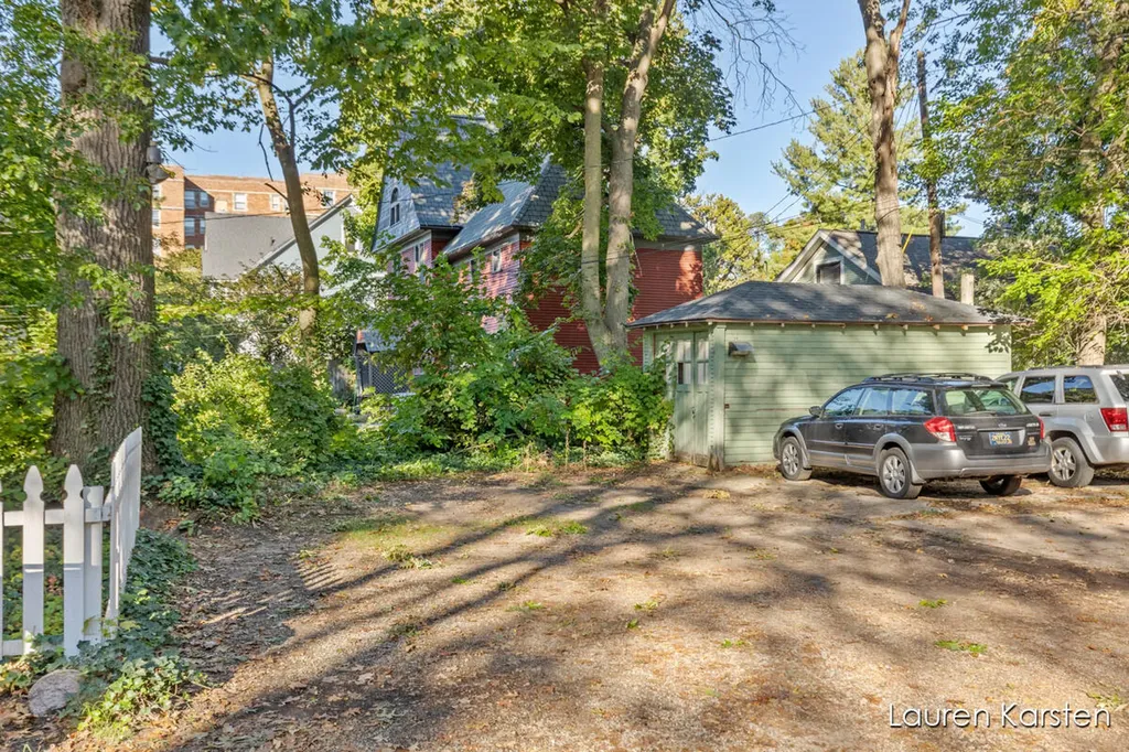 623 Cherry Street SE Grand Rapids City MI 49503