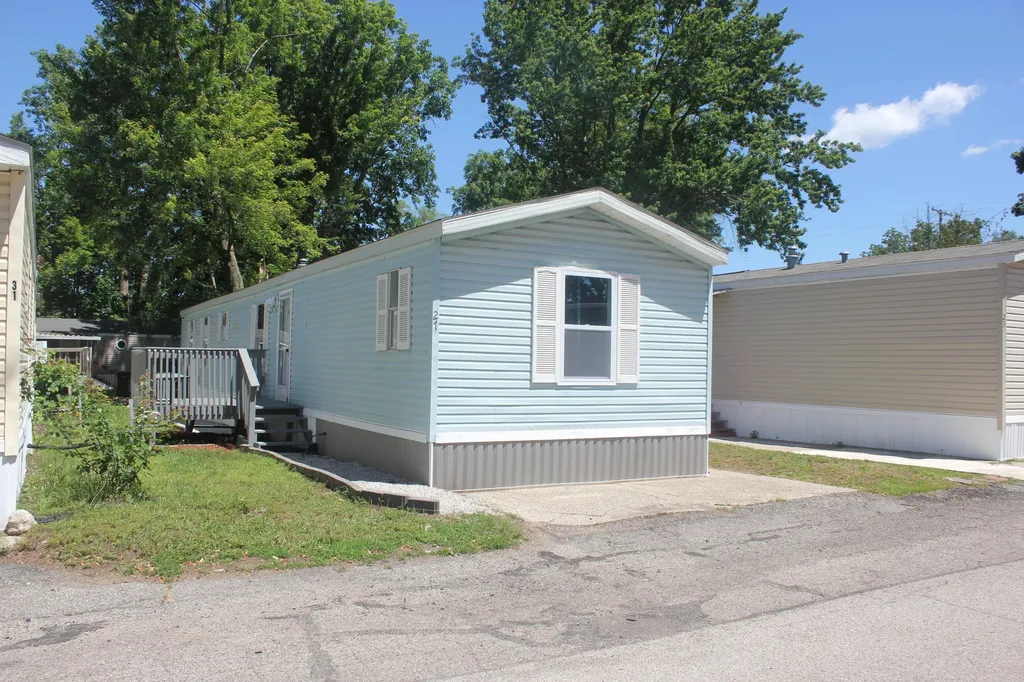 27 Inca Drive SW Byron Township MI 49548