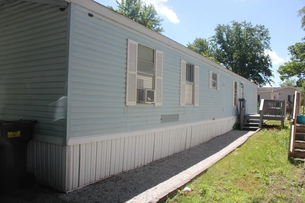 27 Inca Drive SW Byron Township MI 49548