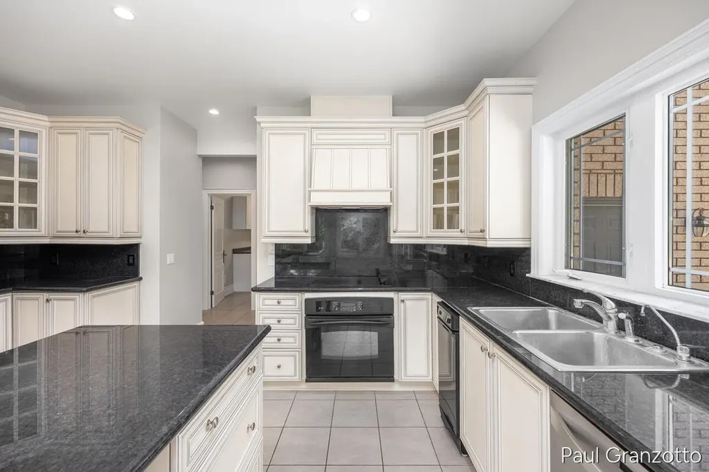 5578 Blackberry Bluff Court SE Kentwood City MI 49512