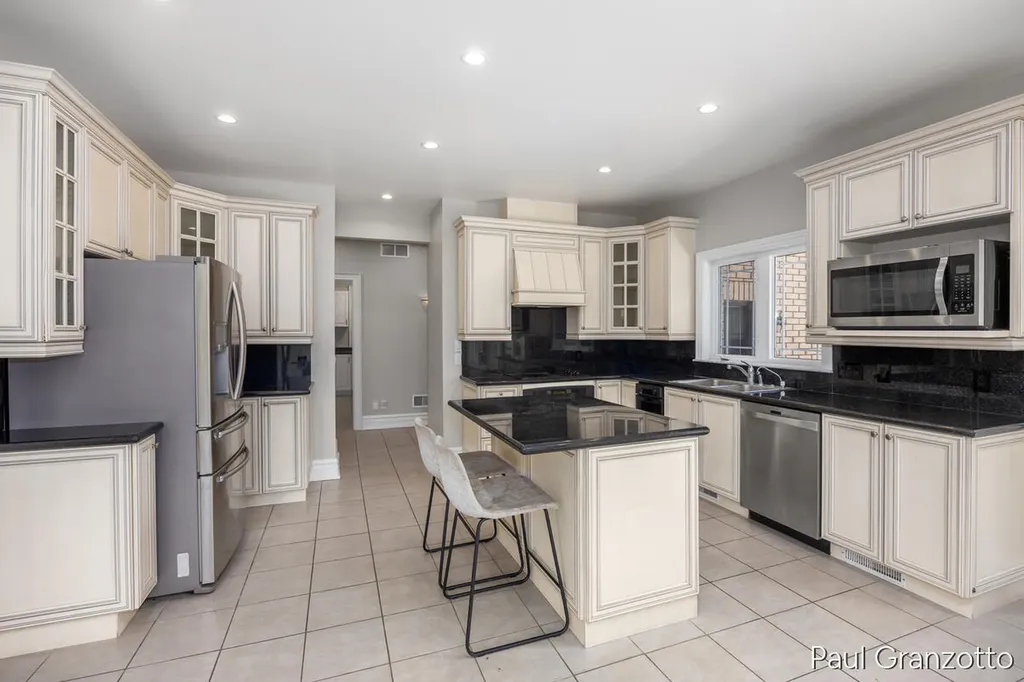 5578 Blackberry Bluff Court SE Kentwood City MI 49512