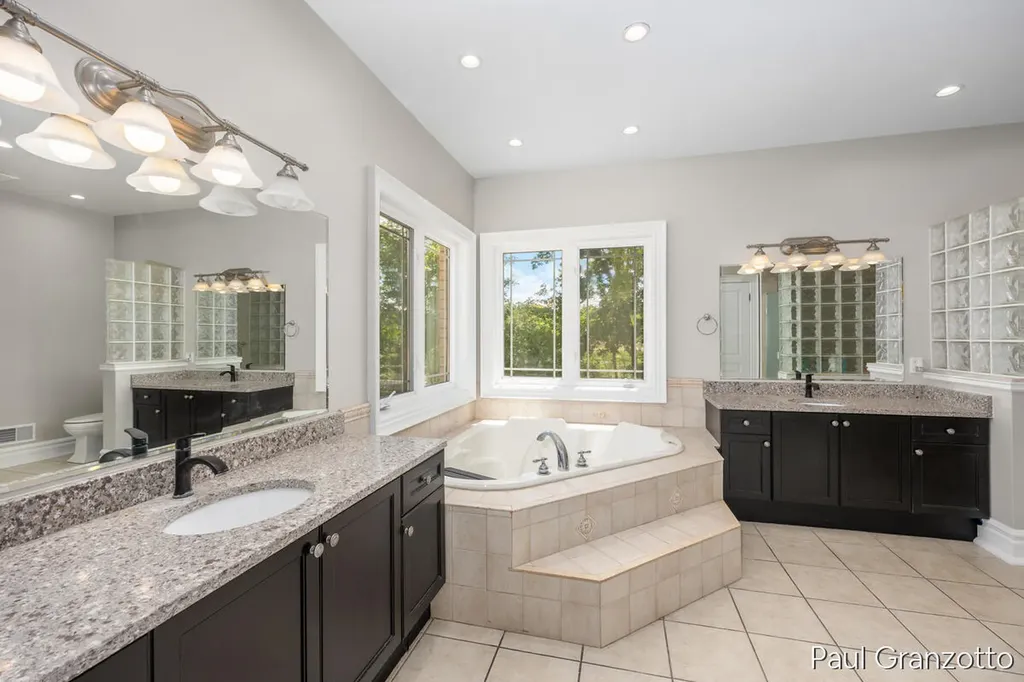 5578 Blackberry Bluff Court SE Kentwood City MI 49512