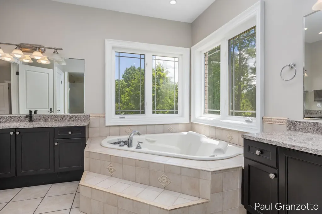 5578 Blackberry Bluff Court SE Kentwood City MI 49512