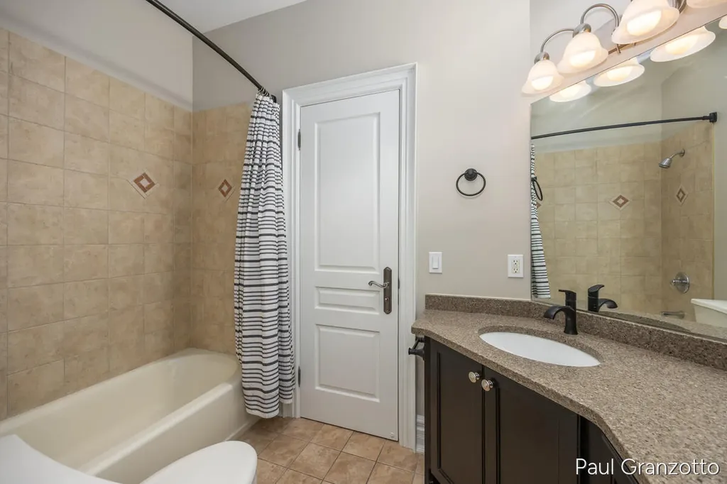 5578 Blackberry Bluff Court SE Kentwood City MI 49512